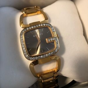Gucci gold link watch
